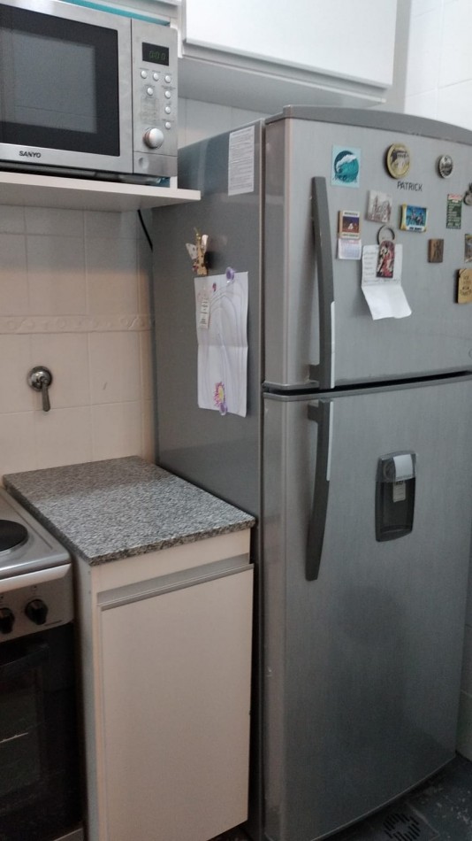 DEPARTAMENTO DE 2 AMBIENTES EN 1° PISO FRENTE A PLAZA RETASADO!!