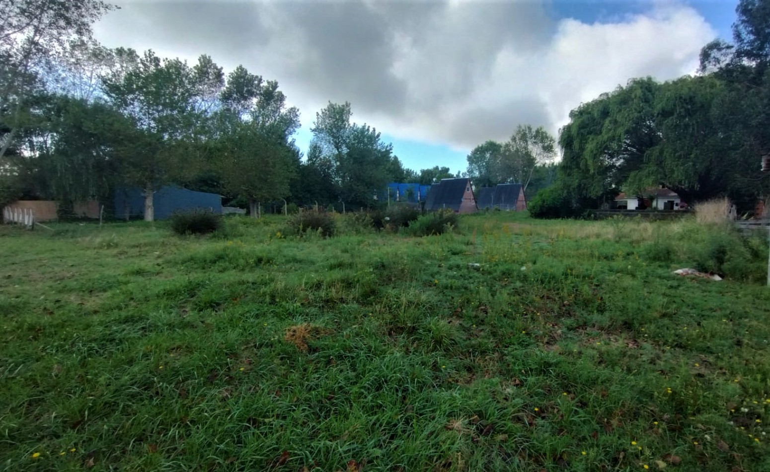 VENDO o PERMUTO DOS TERRENOS JUNTOS, 1200 M2 TOTALES
