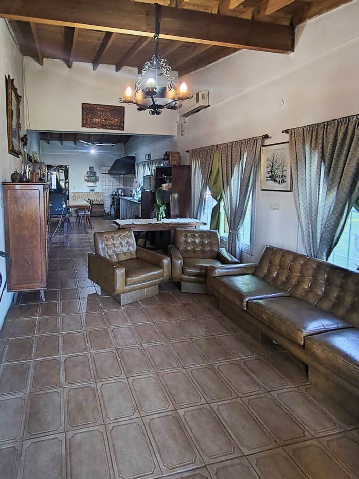 CASA QUINTA EN VENTA SOBRE LOTE DE 2250 M2 EN EL PARTIDO DE GENERAL RODRIGUEZ 