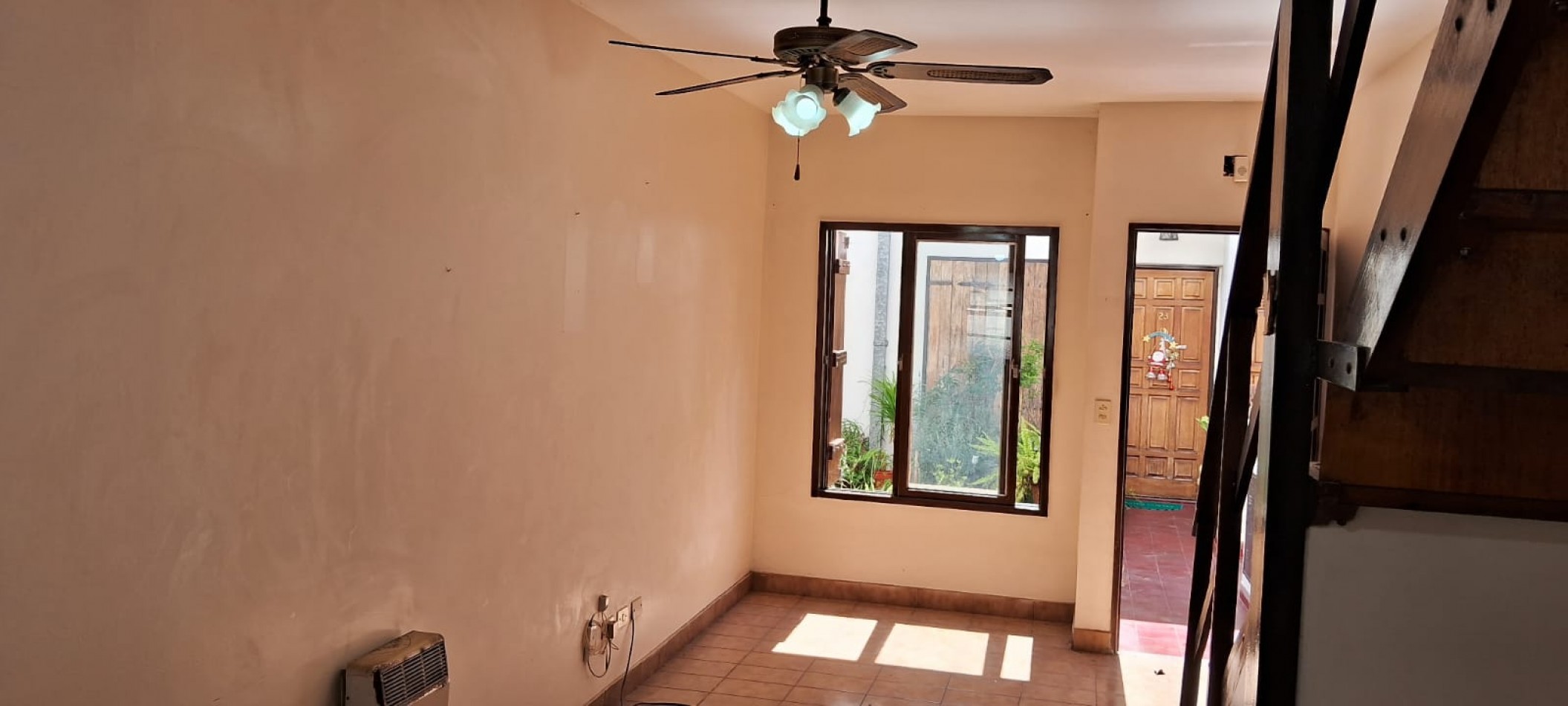 DEPARTAMENTO, DUPLEX, PH DE 2 AMBIENTES CON PATIO EN RAMOS MEJIA ALQUILER