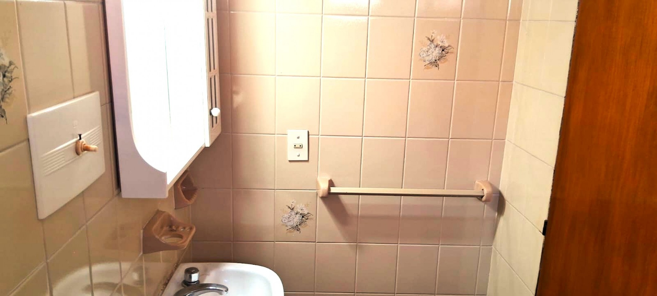 DEPARTAMENTO, DUPLEX, PH DE 2 AMBIENTES CON PATIO EN RAMOS MEJIA ALQUILER