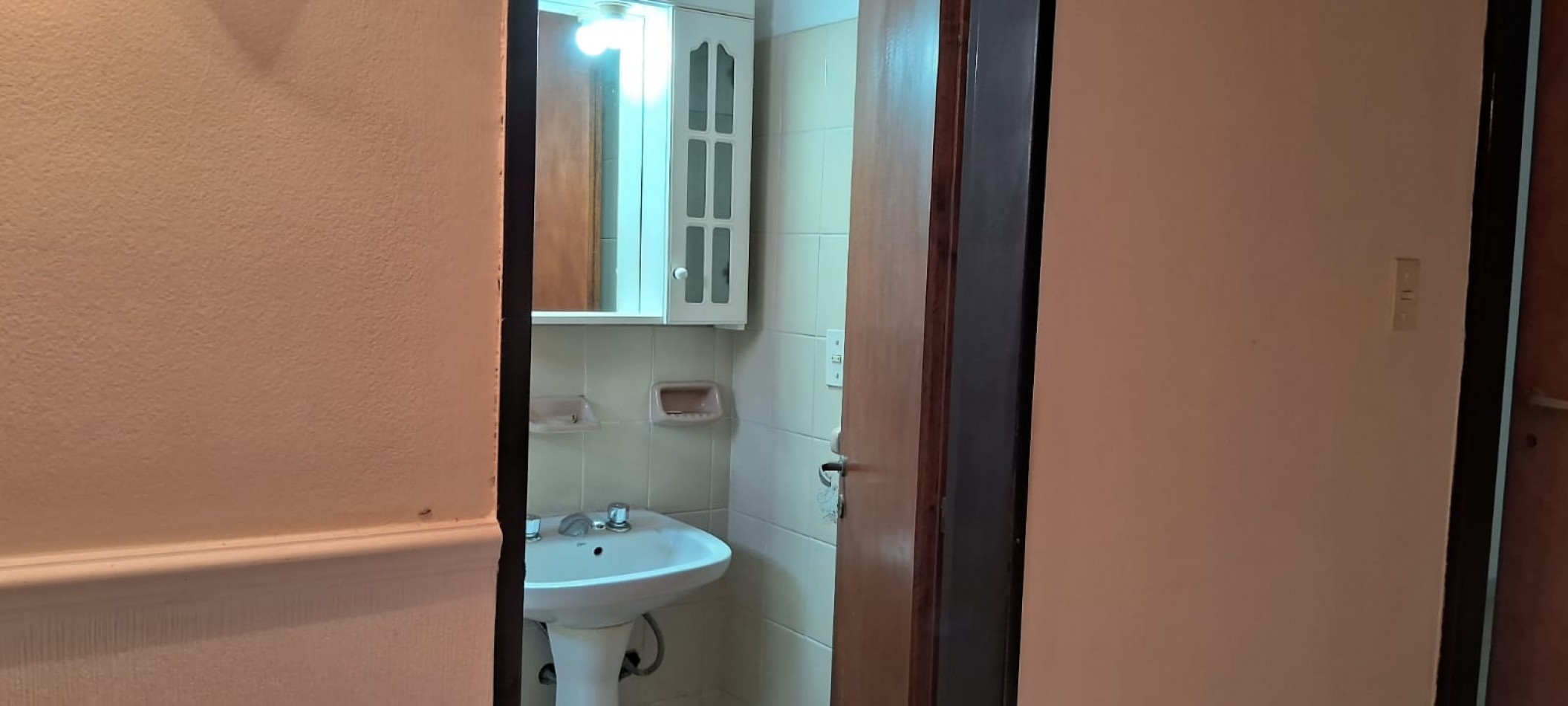 DEPARTAMENTO, DUPLEX, PH DE 2 AMBIENTES CON PATIO EN RAMOS MEJIA ALQUILER