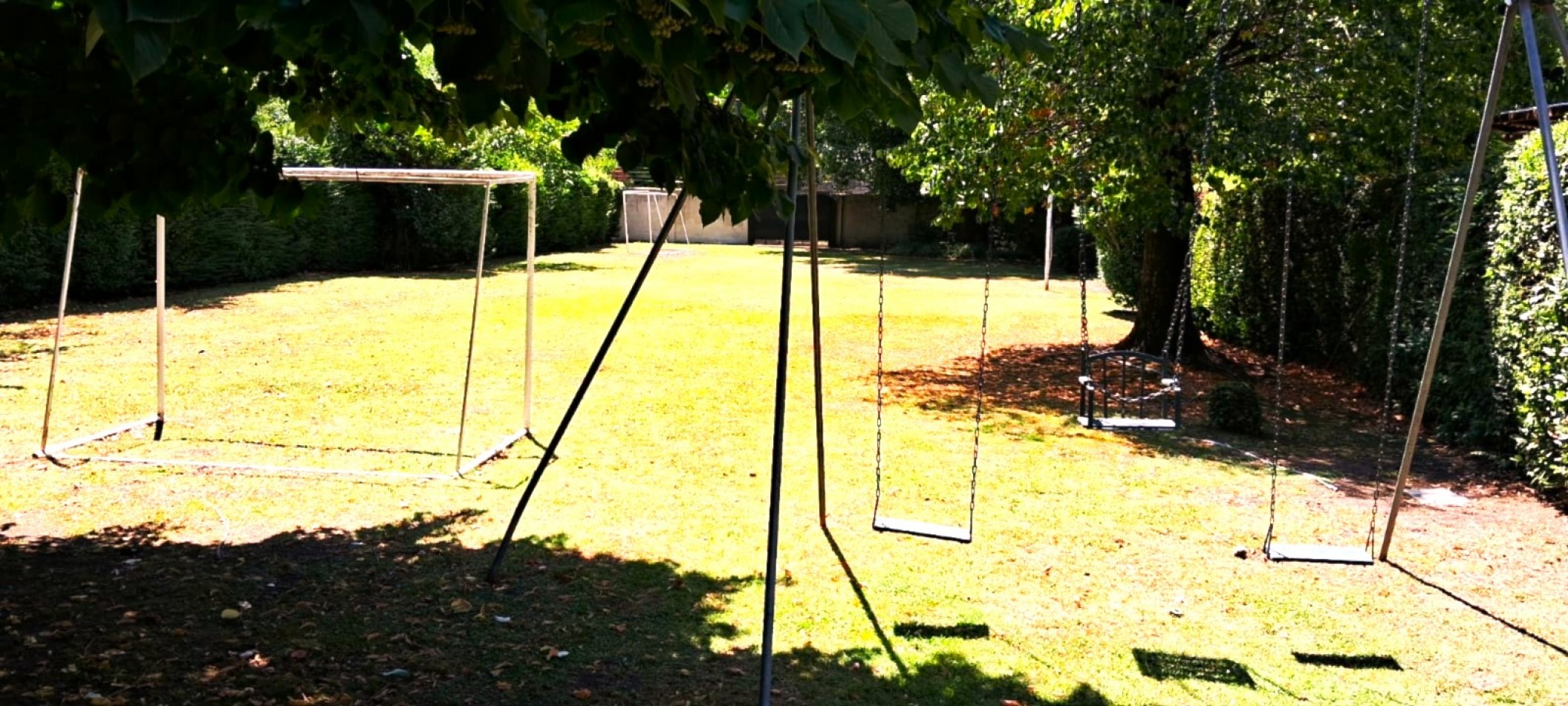 CASAQUINTA EN VENTA 2055M2.- FCO. ALVAREZ, SON TRES LOTES JUNTOS, DOS SON ADYASENTES Y UNO EN MARTILLO CON DOBLE ENTRADA