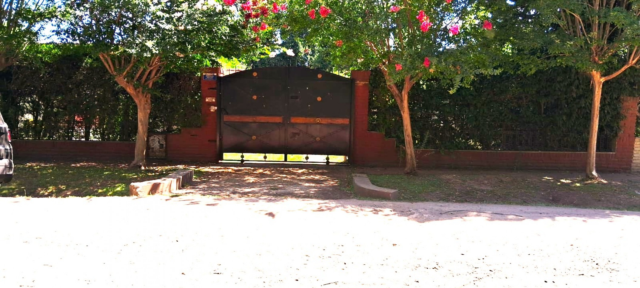 CASAQUINTA EN VENTA 2055M2.- FCO. ALVAREZ, SON TRES LOTES JUNTOS, DOS SON ADYASENTES Y UNO EN MARTILLO CON DOBLE ENTRADA