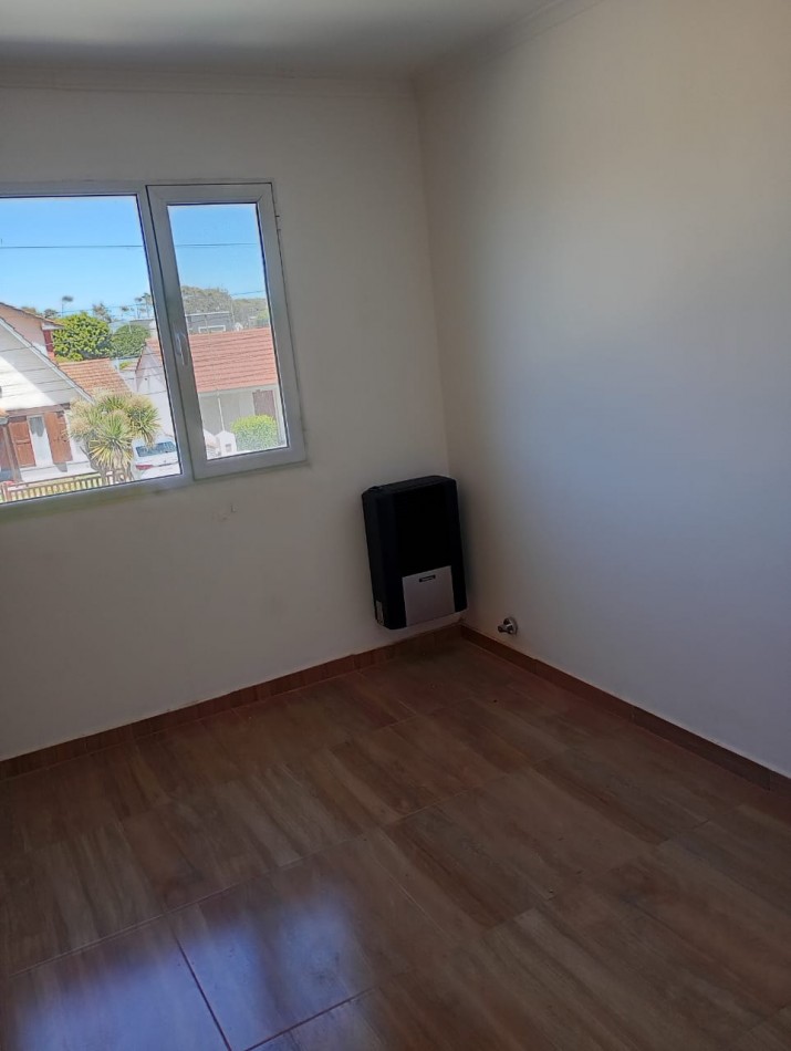 DUPLEX IMPERDIBLE EN MIRAMAR A ESTRENAR