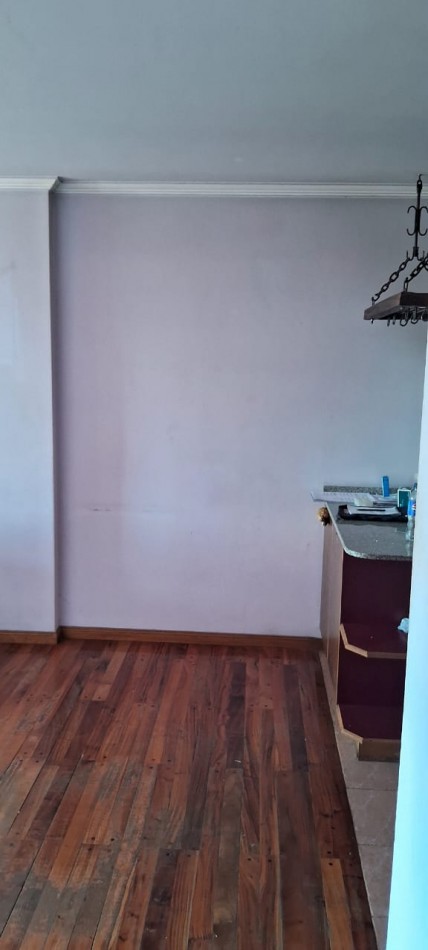 DEPARTAMENTO EN MORON CENTRO 3 AMBIENTES CON BAULERA