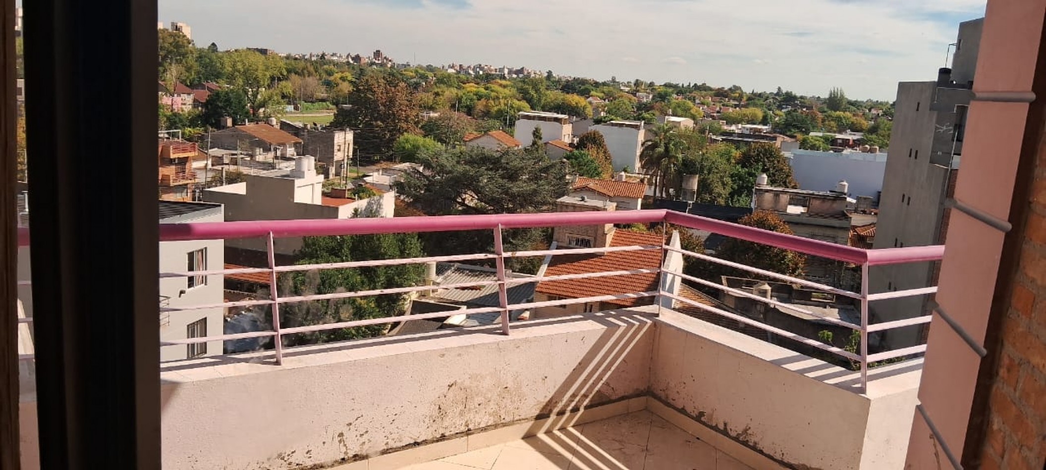 DEPARTAMENTO EN MORON CENTRO 3 AMBIENTES CON BAULERA