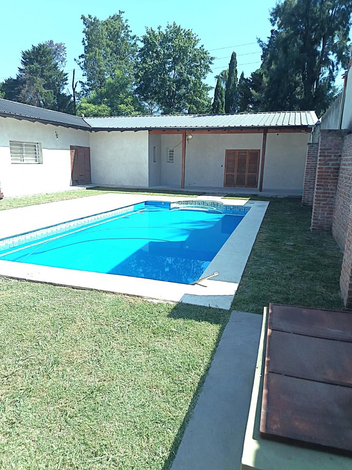 CASA QUINTA 4 AMBIENTES CON PISCINA EN LA REJA APTO CREDITO