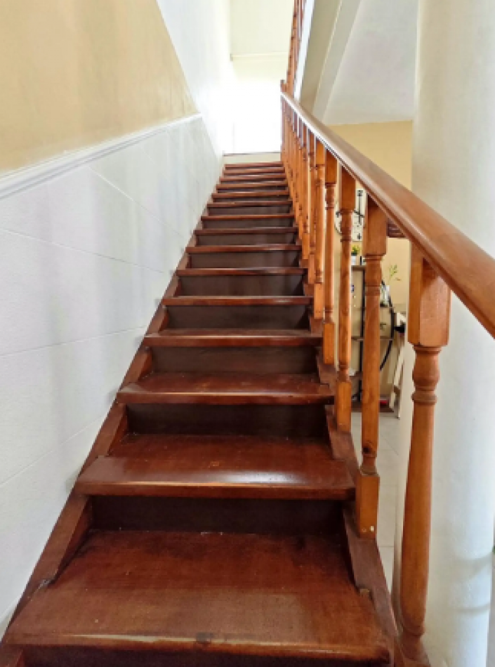 CASA EN VENTA EN PH DE 10 M DE FRENTE CON COCHERA PARA 3 AUTOS ACEPTA PERMUTA
