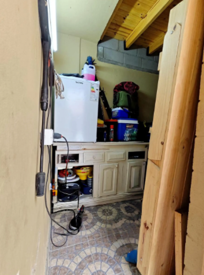 CASA EN VENTA EN PH DE 10 M DE FRENTE CON COCHERA PARA 3 AUTOS ACEPTA PERMUTA