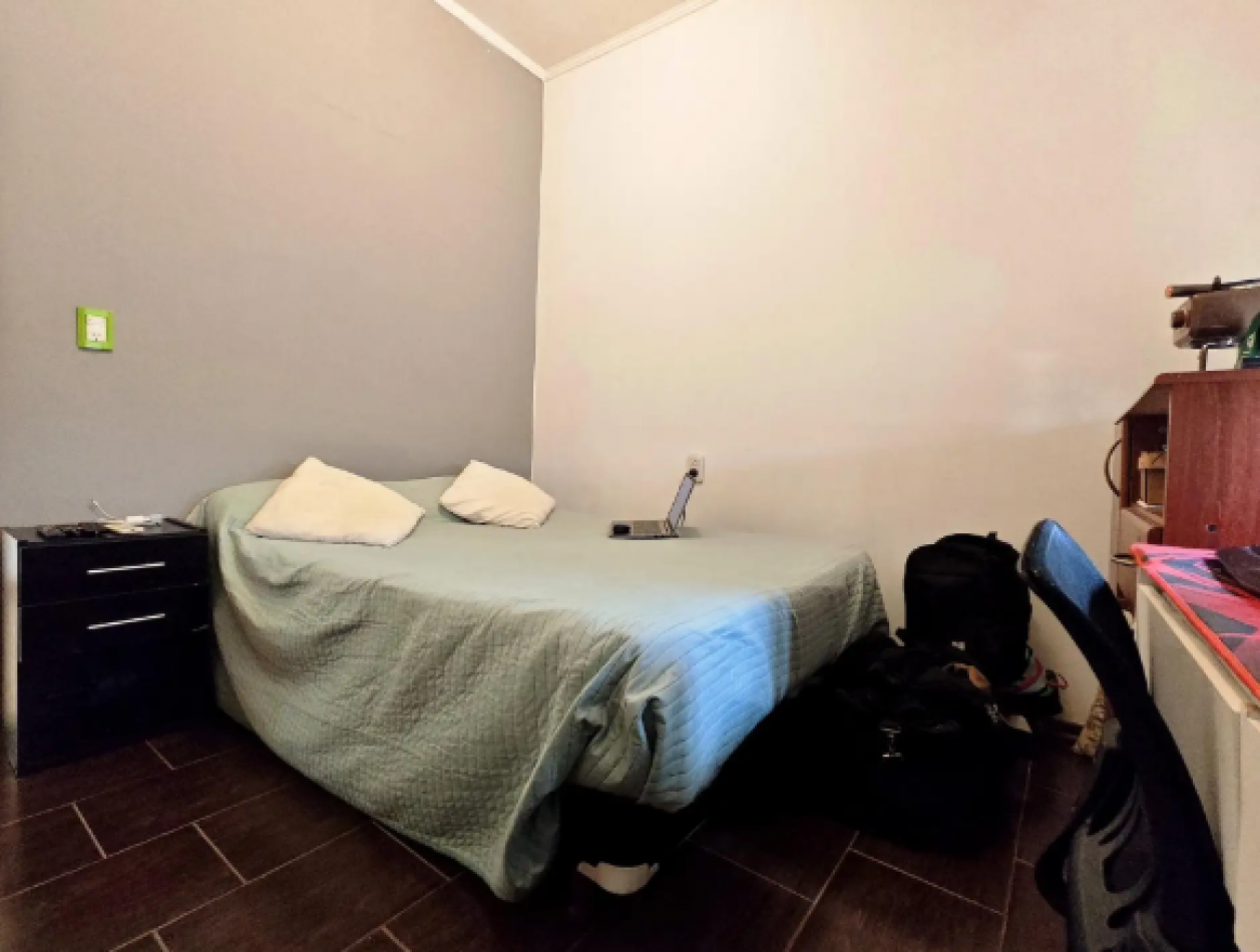 CASA EN VENTA EN PH DE 10 M DE FRENTE CON COCHERA PARA 3 AUTOS ACEPTA PERMUTA