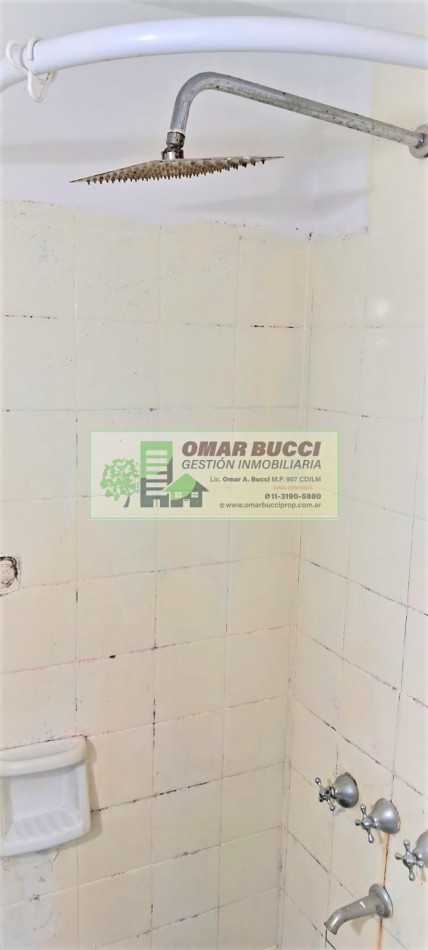 DEPARTAMENTO EN PB, EN RECOLETA, UN AMBIENTE, COCINA SEPARADA CON PATIO PROPIO DE 33 M2 NUEVO PRECIO!