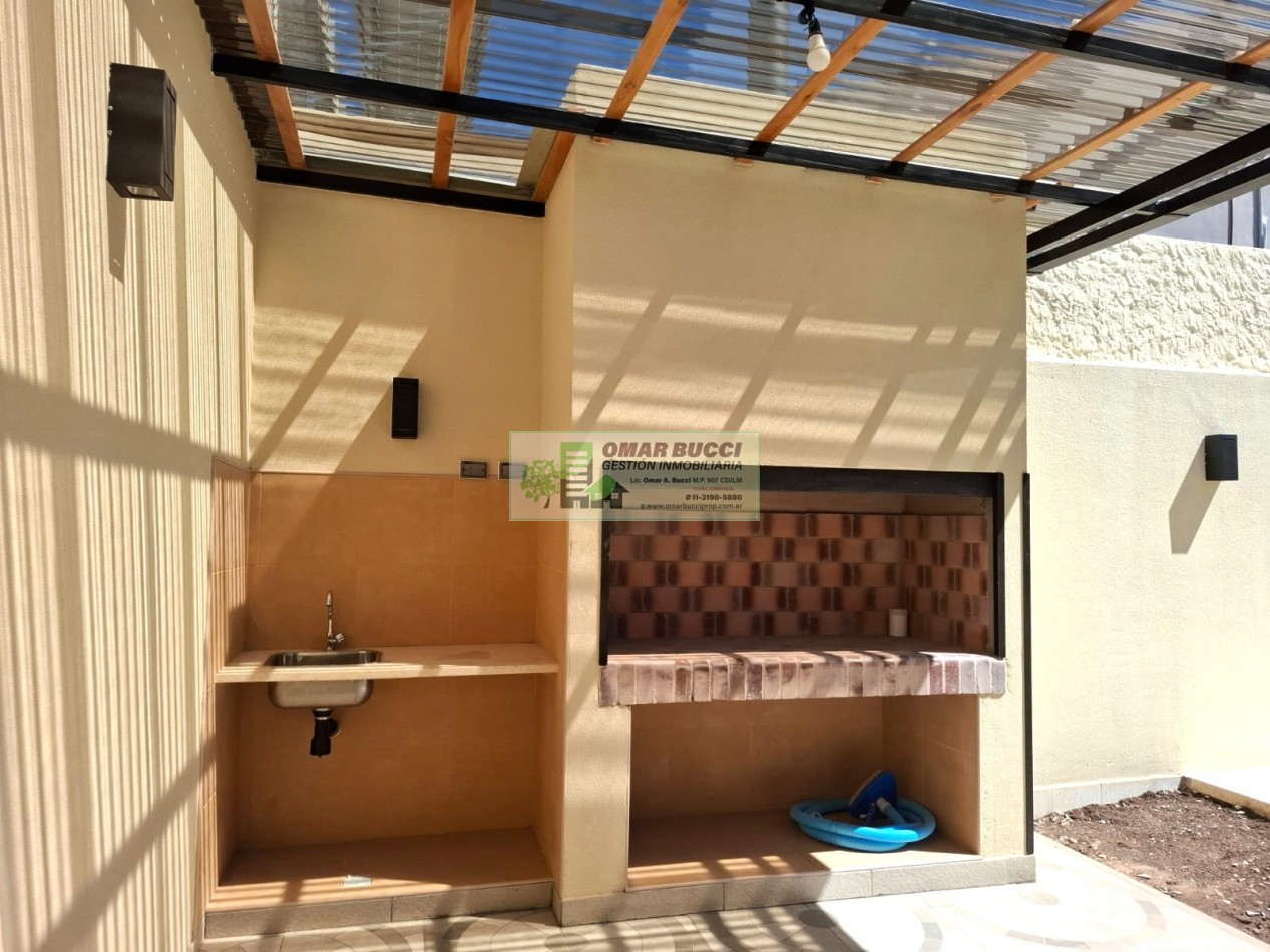 Casa de 4 Ambientes Planta Baja en Moron