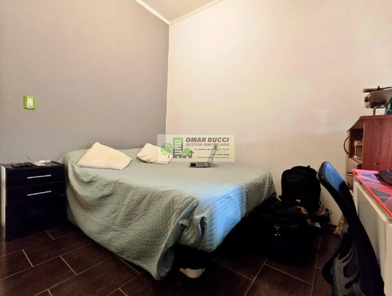 CASA EN VENTA EN PH DE 10 M DE FRENTE CON COCHERA PARA 3 AUTOS ACEPTA PERMUTA