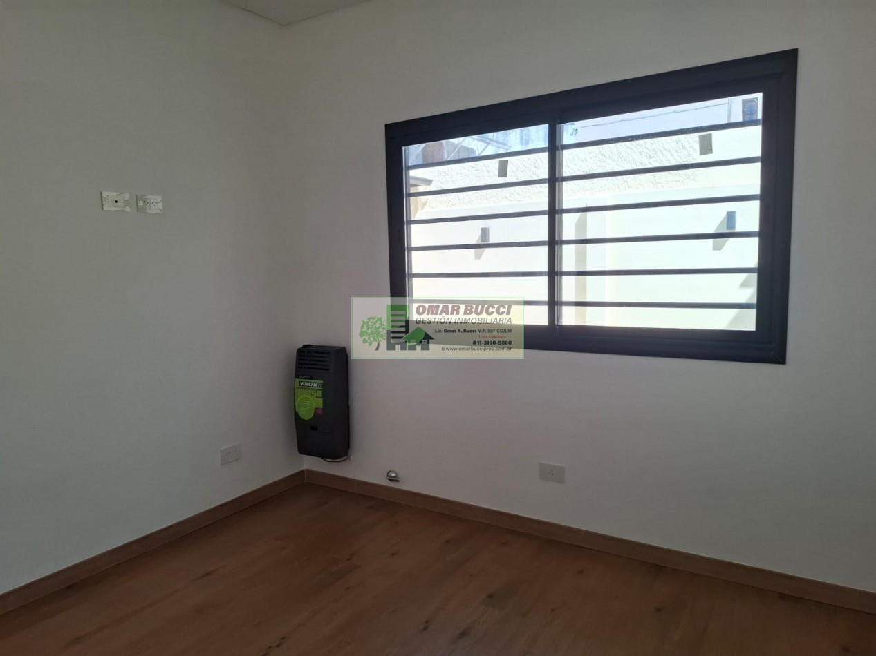 Casa de 4 Ambientes Planta Baja en Moron