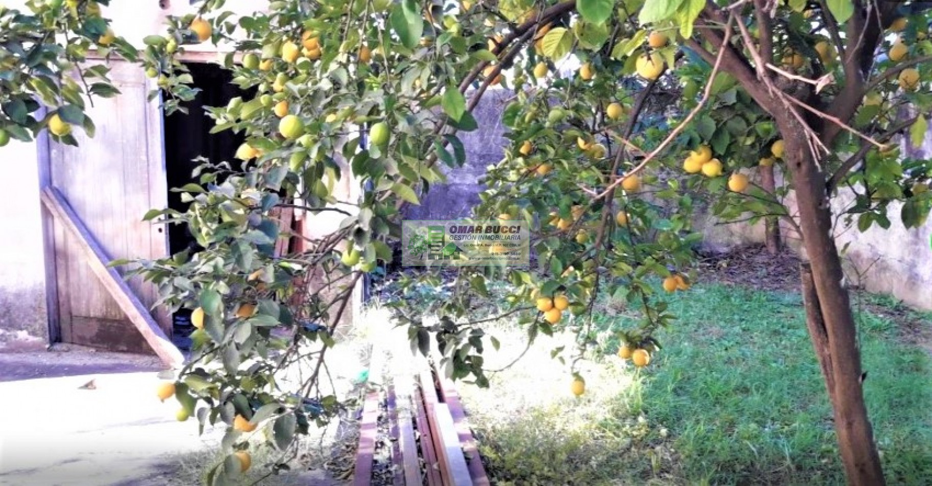 CASA CON LOCAL EN BILLINGHURST, RETRASADA