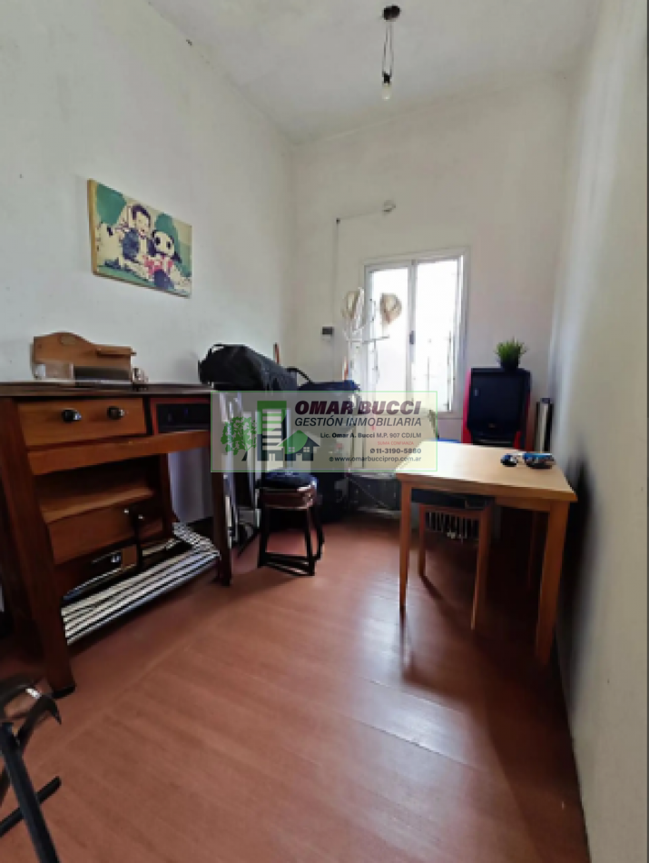 CASA EN VENTA EN PH DE 10 M DE FRENTE CON COCHERA PARA 3 AUTOS ACEPTA PERMUTA