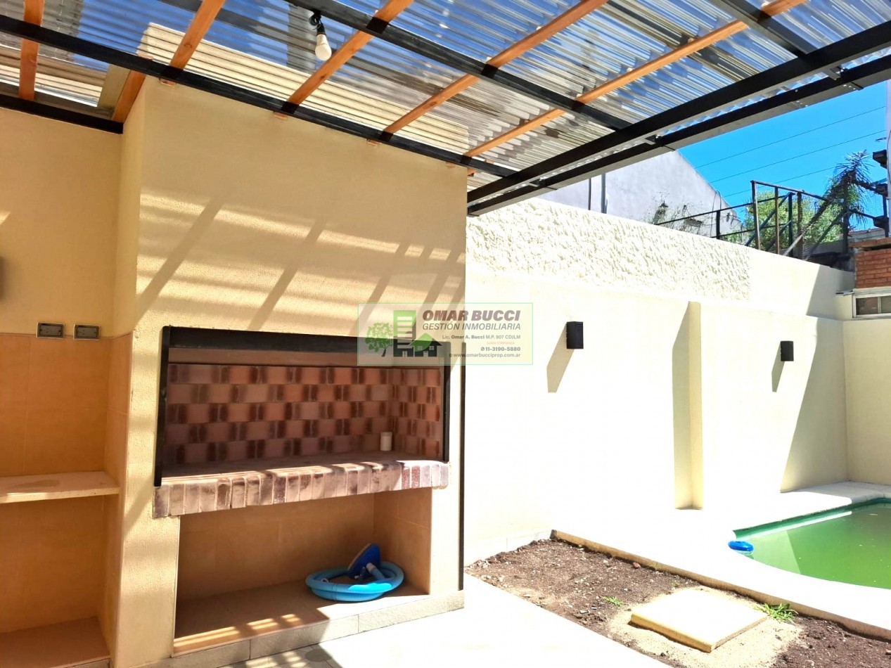 Casa de 4 Ambientes Planta Baja en Moron