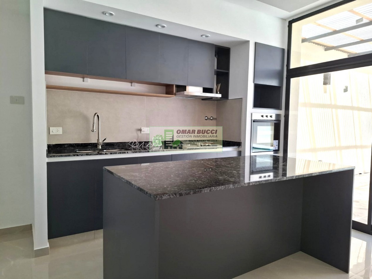 Casa de 4 Ambientes Planta Baja en Moron