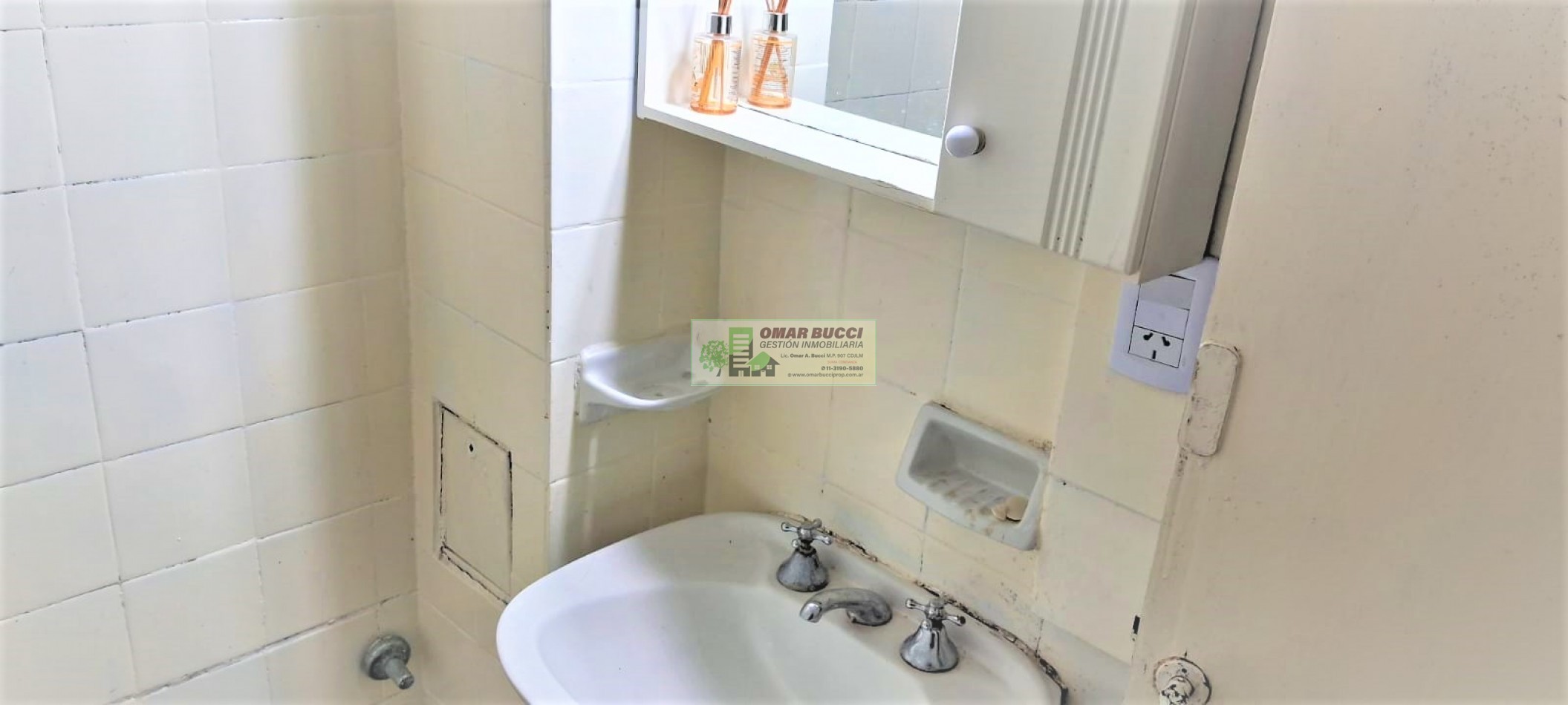 DEPARTAMENTO EN PB, EN RECOLETA, UN AMBIENTE, COCINA SEPARADA CON PATIO PROPIO DE 33 M2 NUEVO PRECIO!