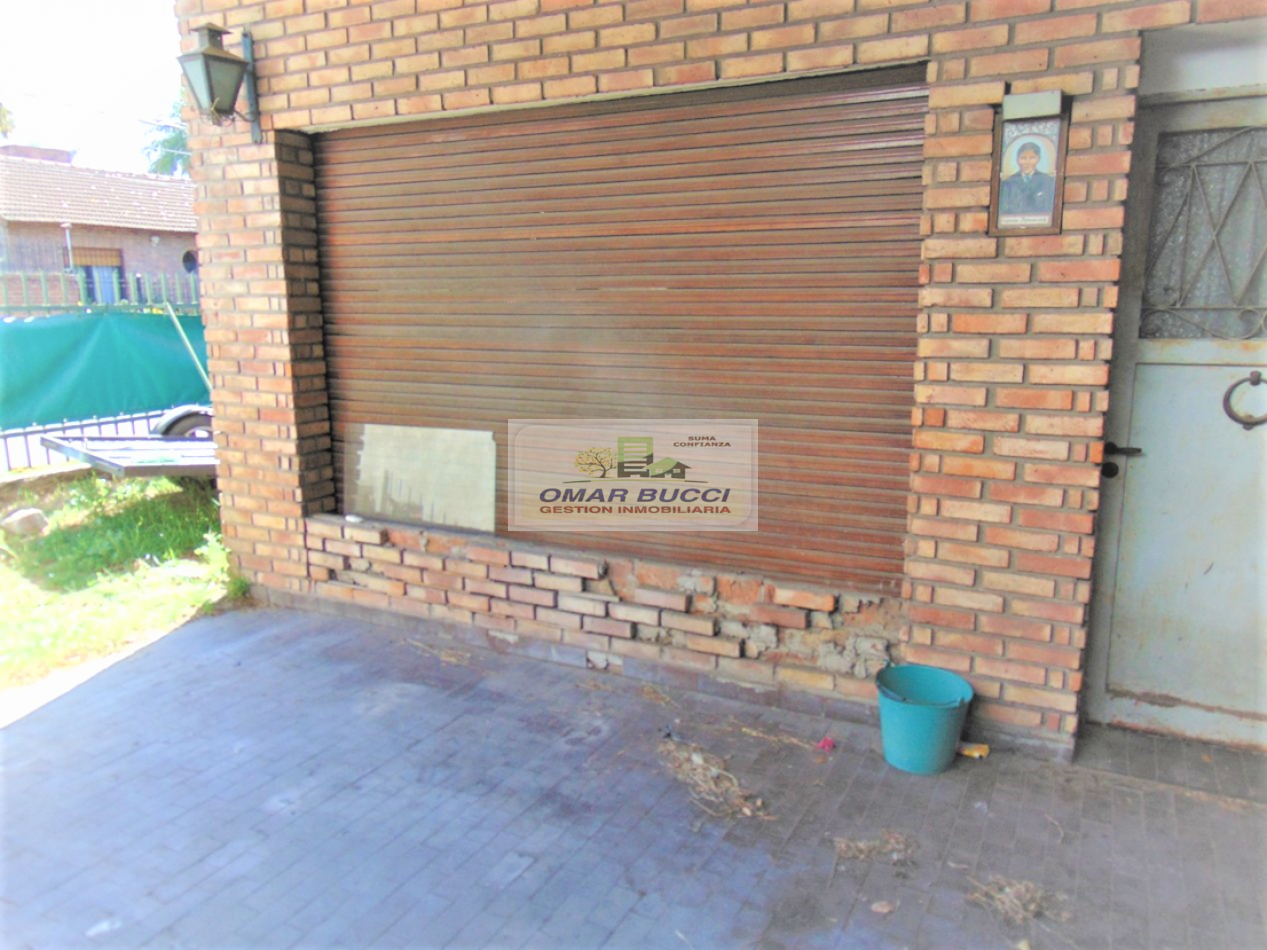 CASA EN PH 3 AMBIENTES AL FRENTE EN CASTELAR RETESADO!!!