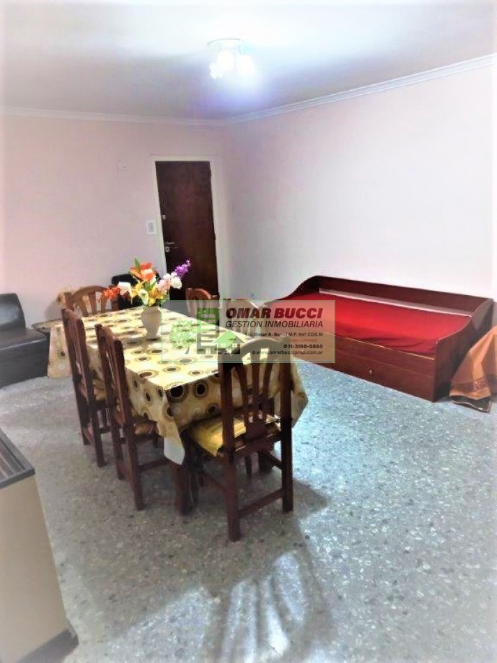 DEPARTAMENTO MUY ACOGEDOR DE DOS AMBIENTES AMPLIOS, EN INMEJORABLE UBICACION, EN LA CIUDAD DE NECOCHEA