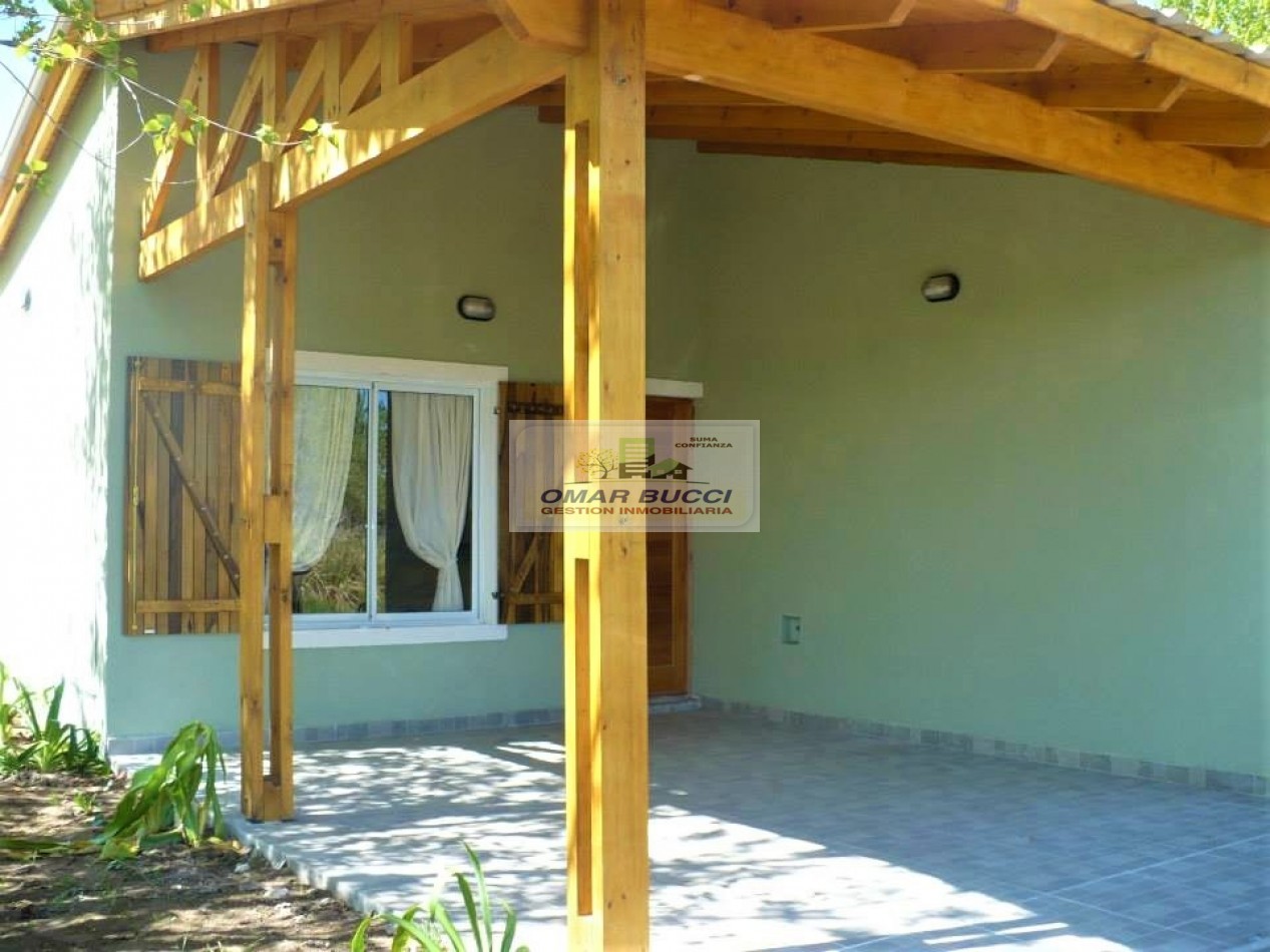 Casa en Venta, zona tranquila y arbolada de balneario Reta