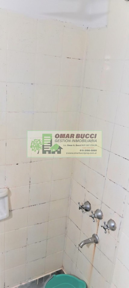 DEPARTAMENTO EN PB, EN RECOLETA, UN AMBIENTE, COCINA SEPARADA CON PATIO PROPIO DE 33 M2 NUEVO PRECIO!