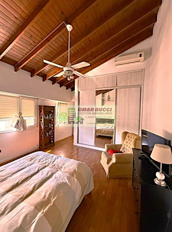 CASA 5 AMBIENTES CON COCHERA EN HAEDO, EXCELENTE ZONA!