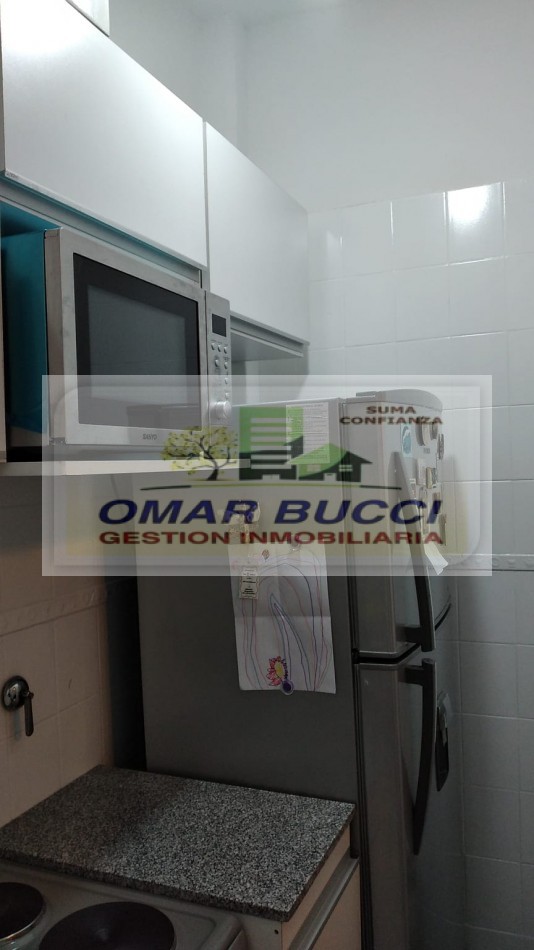 DEPARTAMENTO DE 2 AMBIENTES EN 1° PISO FRENTE A PLAZA SUSPENDIDA!