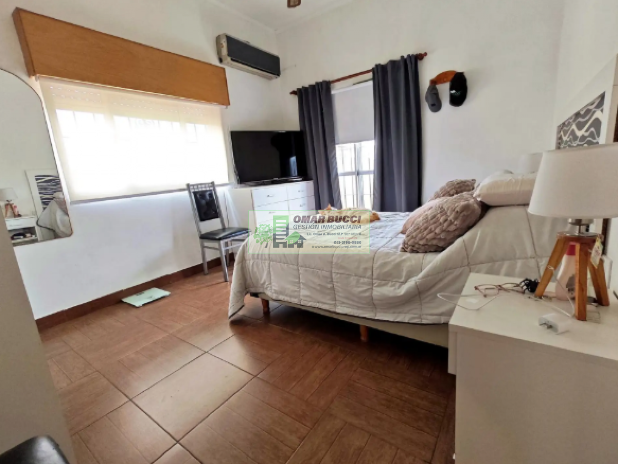 CASA EN VENTA EN PH DE 10 M DE FRENTE CON COCHERA PARA 3 AUTOS ACEPTA PERMUTA