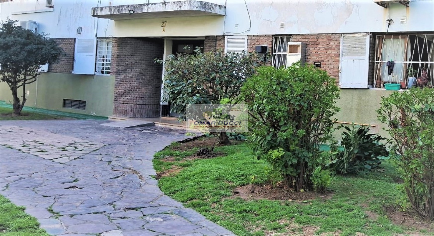 Departamento en planta baja, en Parque Avellaneda.