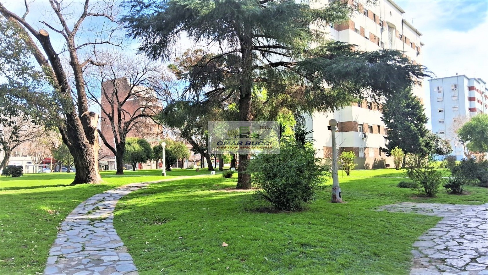 Departamento en planta baja, en Parque Avellaneda.