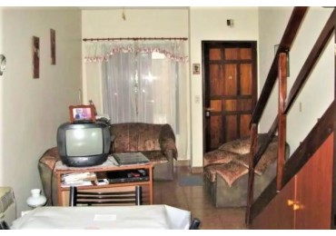 DUPLEX EN VENTA EN RAMOS MEJIA, RETASADO!