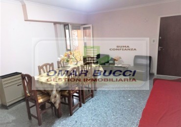 DEPARTAMENTO MUY ACOGEDOR DE DOS AMBIENTES AMPLIOS, EN INMEJORABLE UBICACION, EN LA CIUDAD DE NECOCHEA