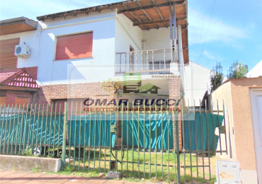 CASA EN PH 3 AMBIENTES AL FRENTE EN CASTELAR RETESADO!!!