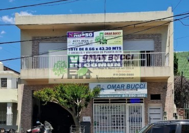 CASA de 4 AMBIENTES, MAS DOS LOCALES, MAS LOTE, EN VILLA LUZURIAGA